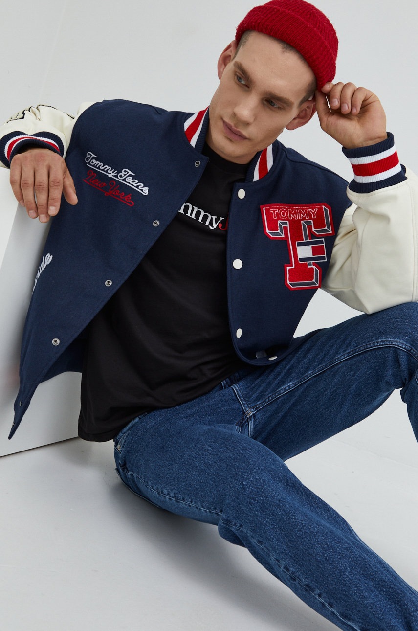 

Яке бомбър Tommy Jeans в тъмносиньо с преходна изолация, Тъмносин