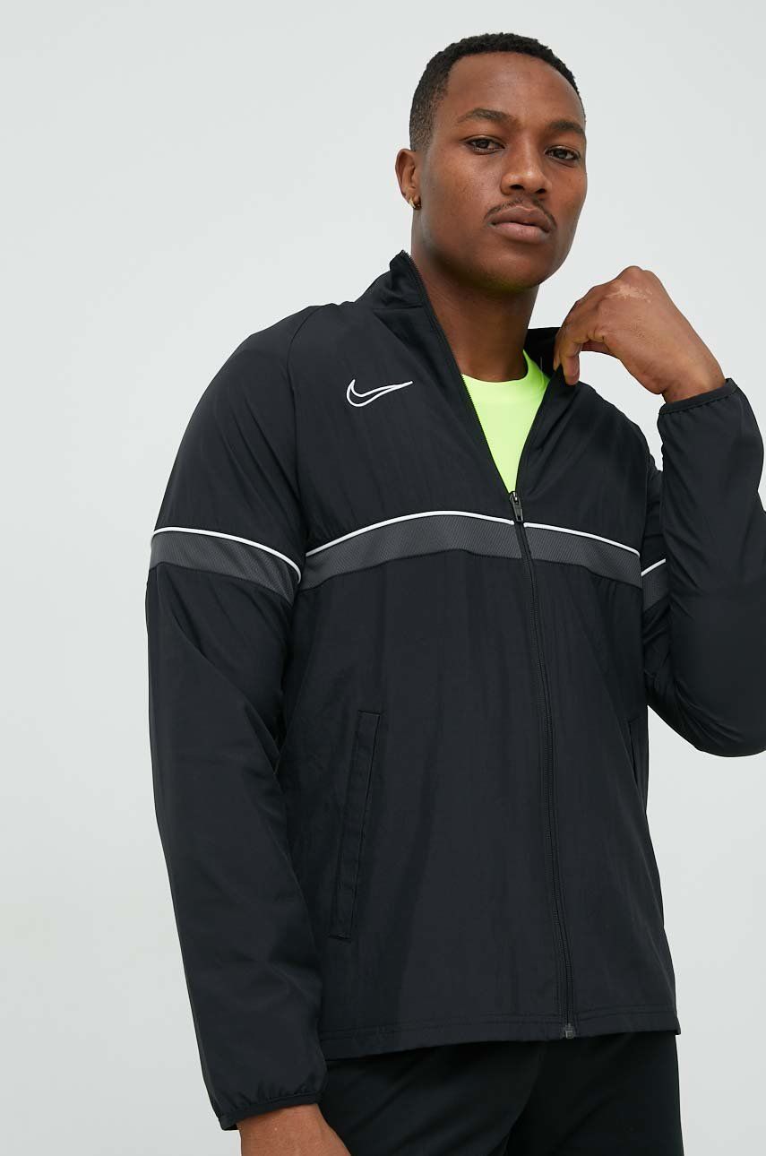 Nike geaca barbati, culoarea negru, de tranzitie