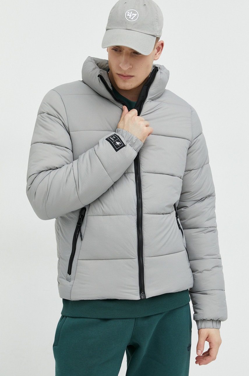 

Яке Superdry в сиво със зимна изолация, Сив