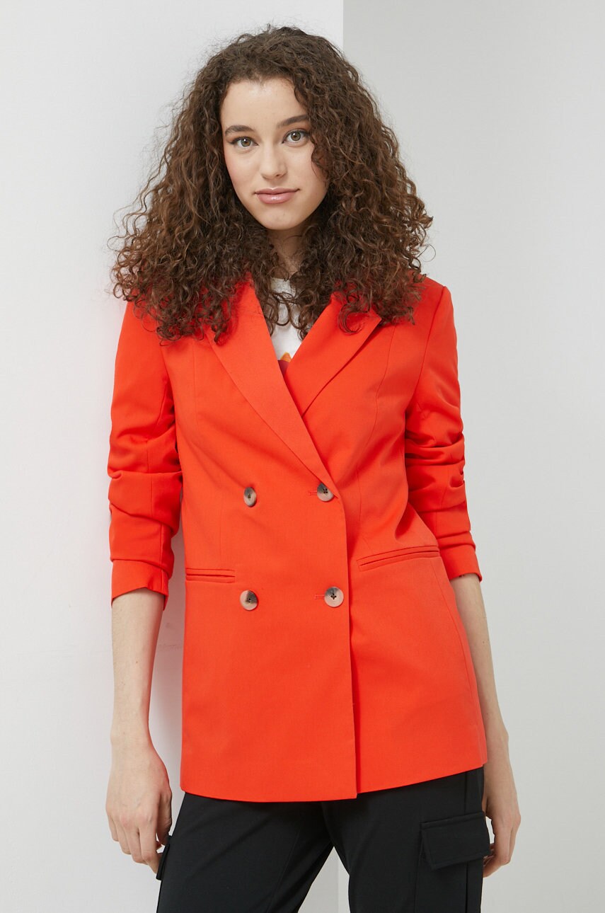 Pieces sacou malie , culoarea rosu, cu doua randuri de nasturi, neted