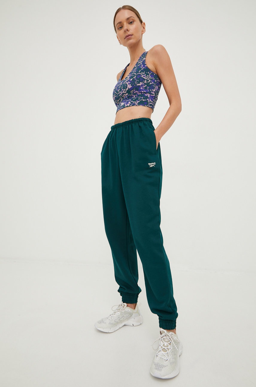 

Бавовняні спортивні штани Reebok Classic жіночі колір зелений однотонні