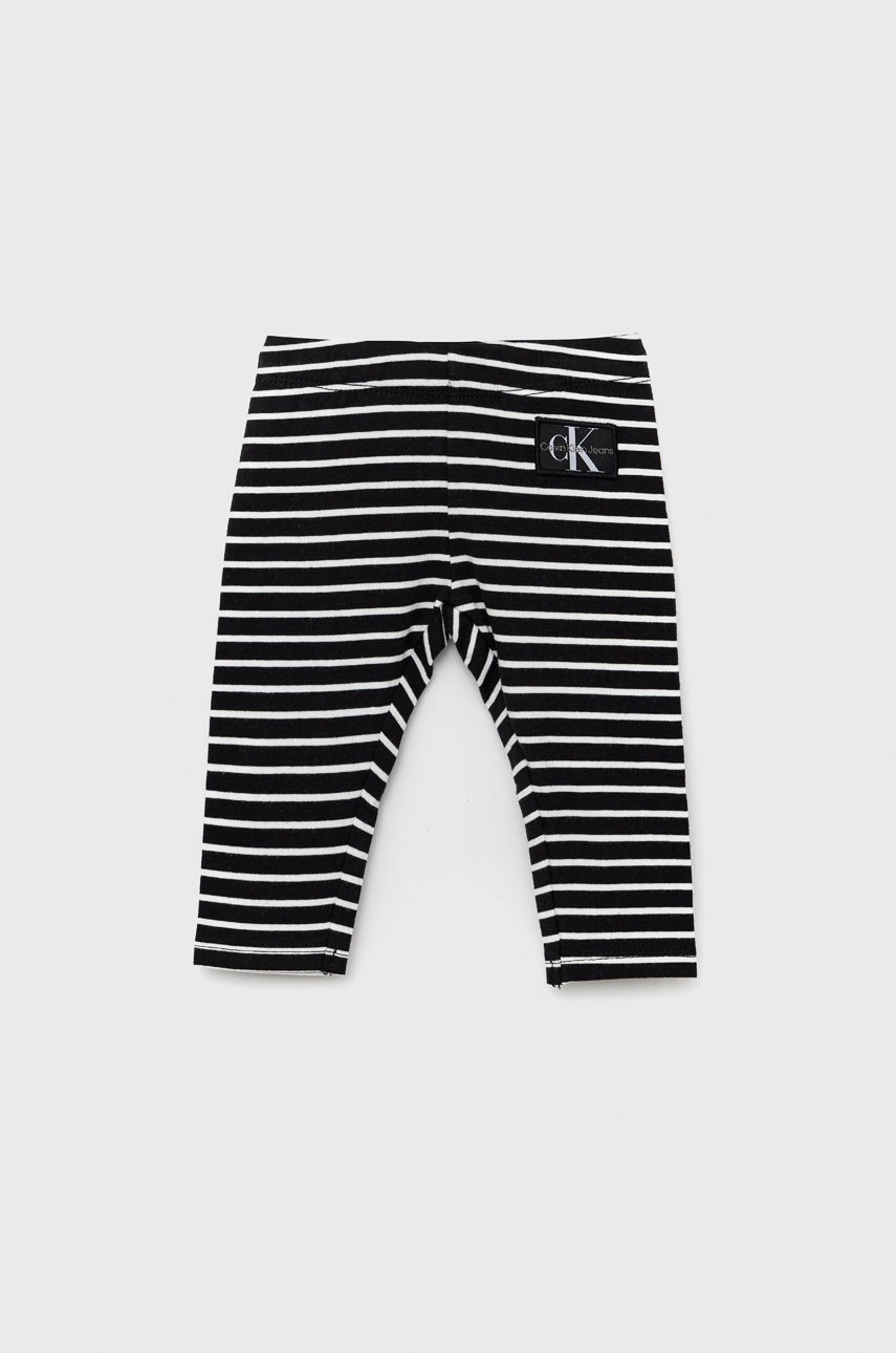 

Бебешки клин Calvin Klein Jeans в черно с десен, Черен