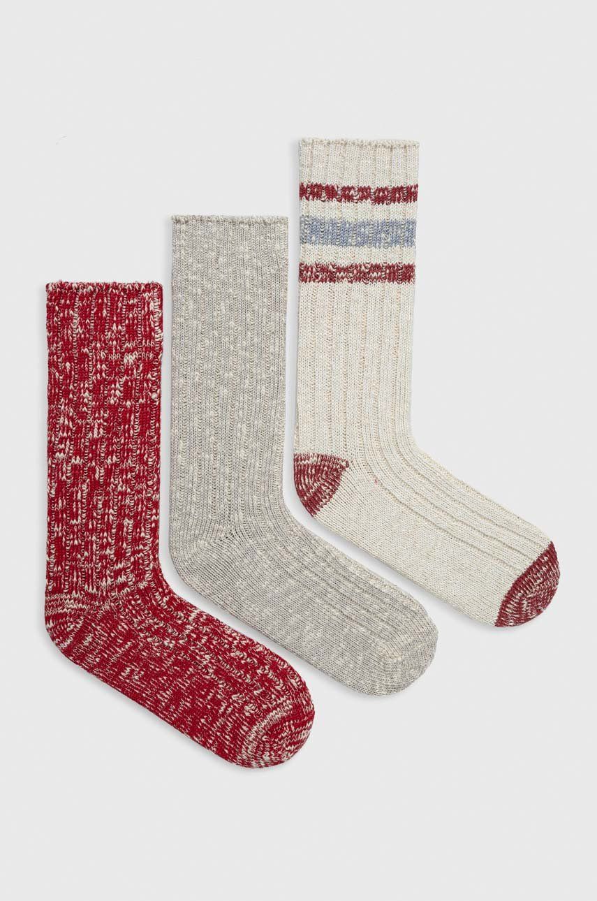 Levně Ponožky Abercrombie & Fitch 3-pack pánské, červená barva
