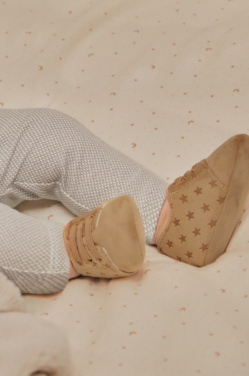 

Обувь для новорождённых Mayoral Newborn цвет коричневый