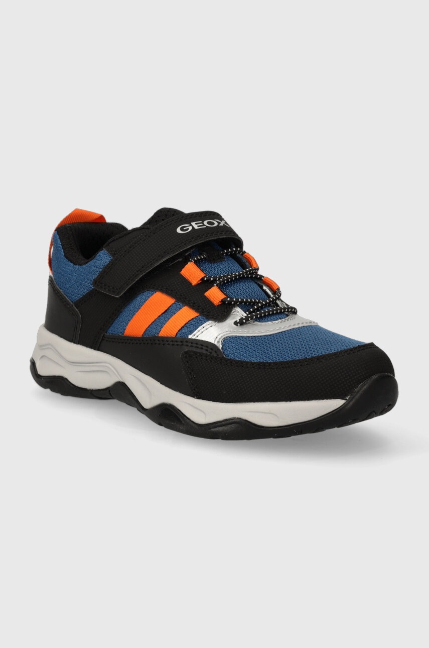 Дитячі кросівки Geox