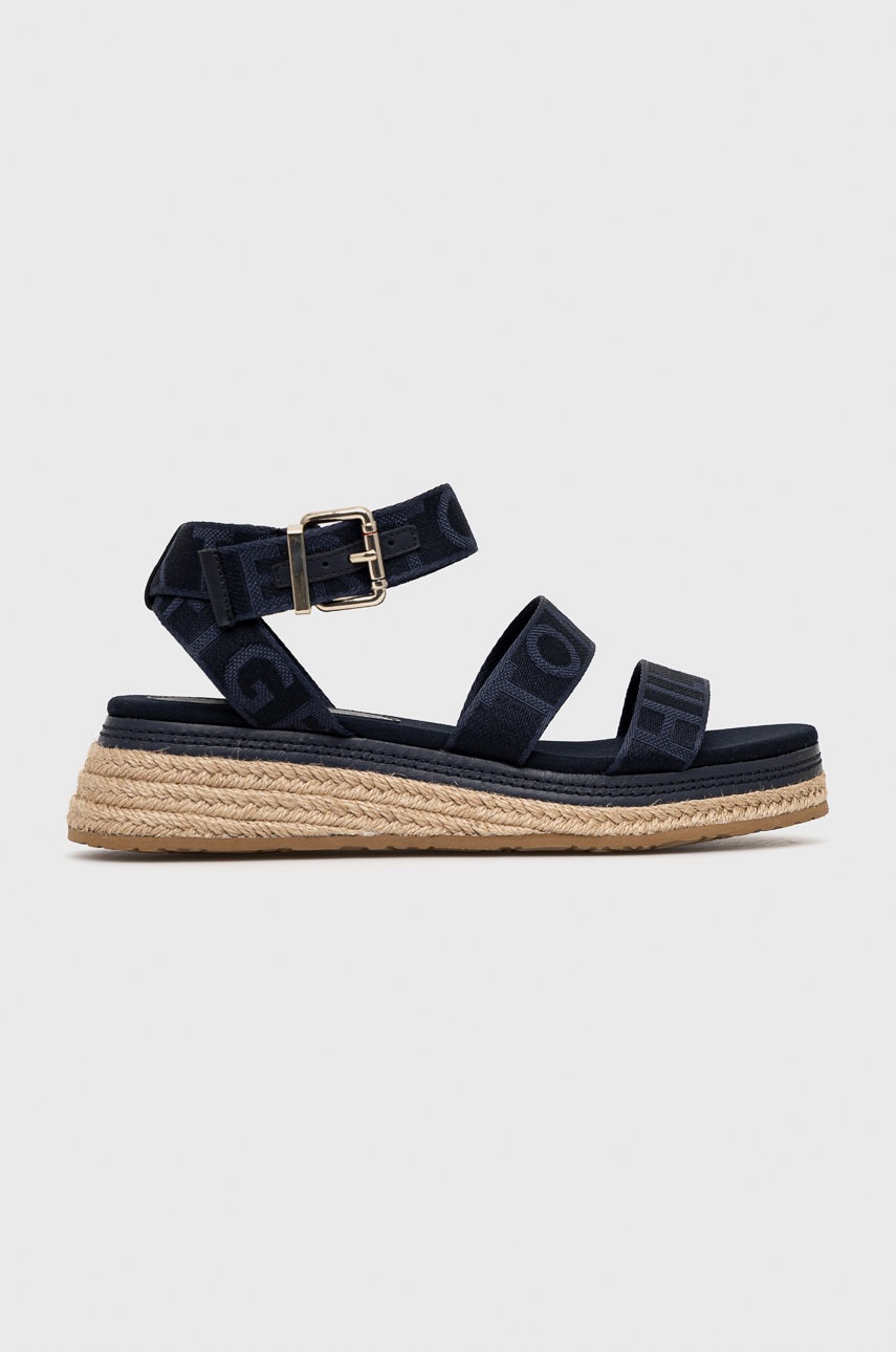 sandaly-tommy-hilfiger-tommy-webbing-damske-tmavomodra-barva-na-platforme
