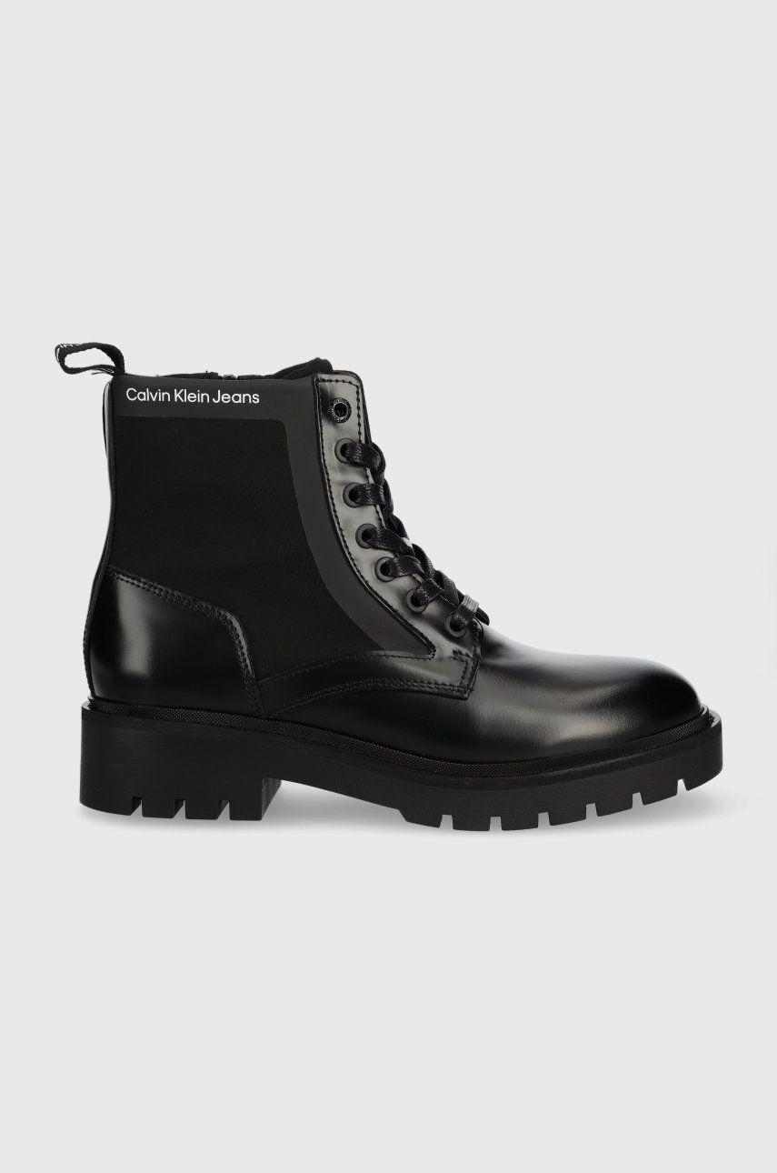 Levně Farmářky Calvin Klein Jeans Military Boot dámské, černá barva, na plochém podpatku