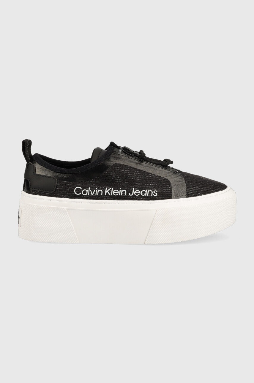 

Ниски кецове Calvin Klein Jeans Vulcanized Flatform в черно, Черен
