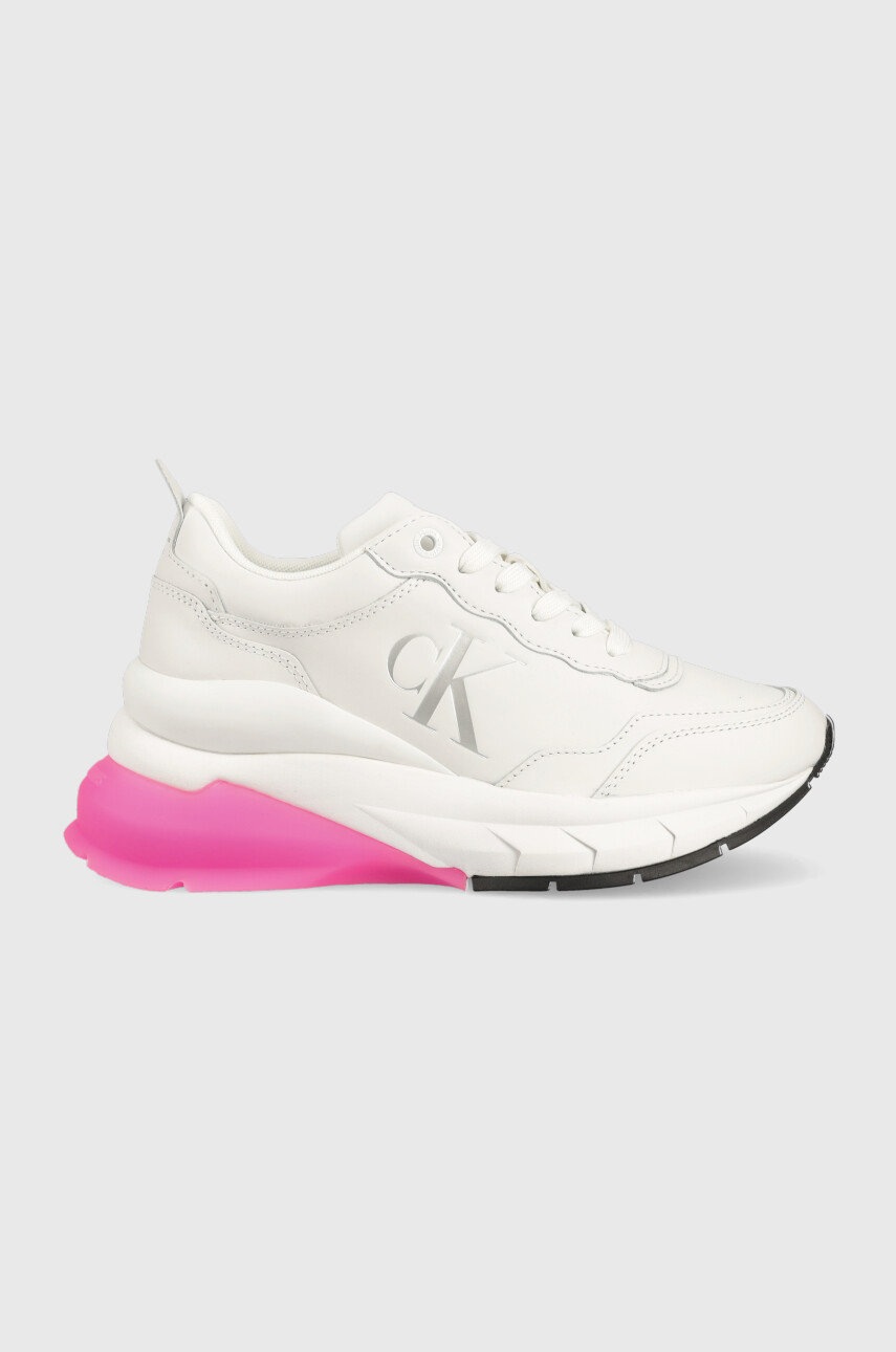 

Кожени маратонки Calvin Klein Jeans Wedge Sporty Sneaker в бяло, Бял