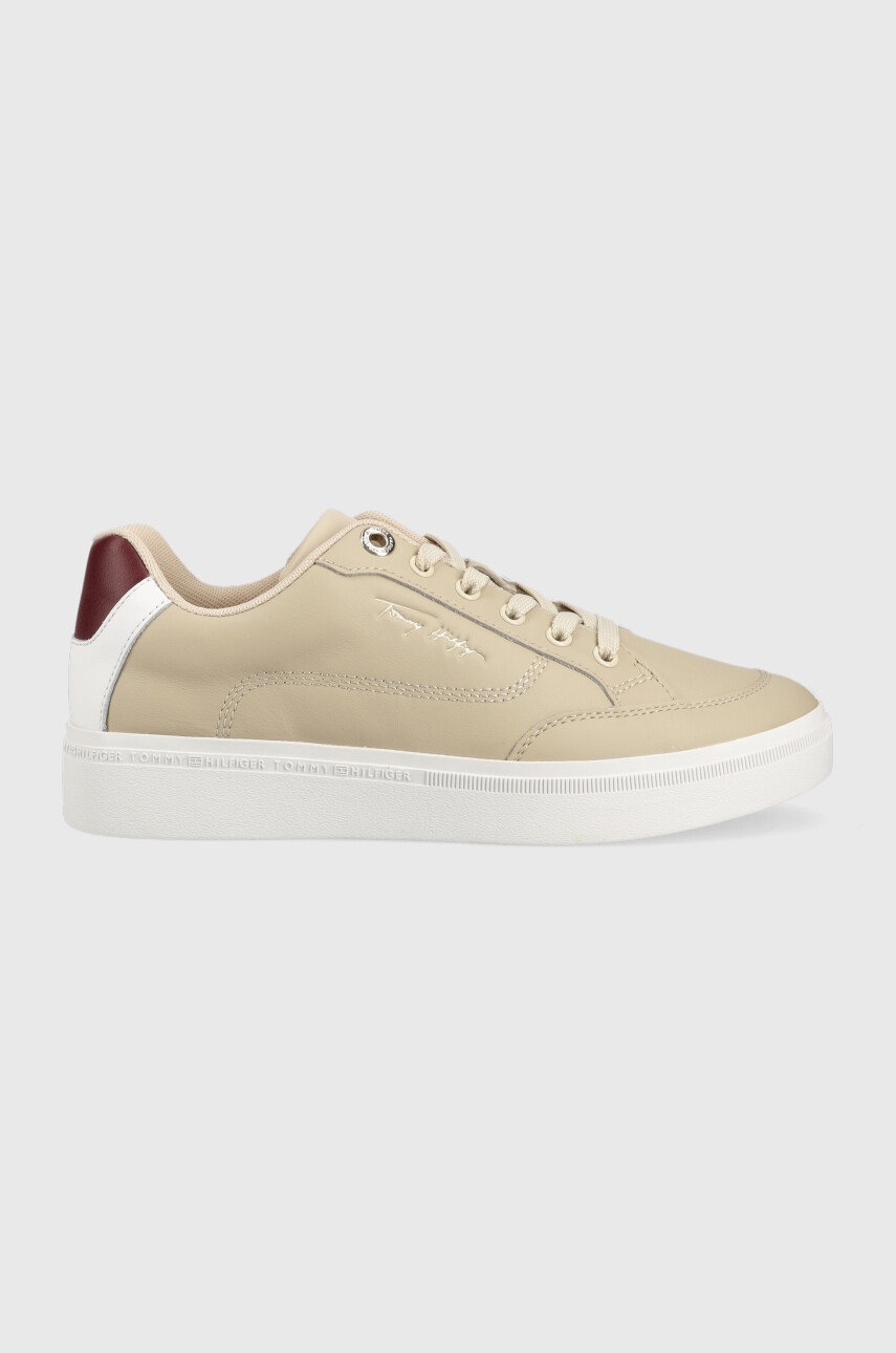 

Кожени маратонки Tommy Hilfiger Essential Th Court Sneaker в бежово, Бежов