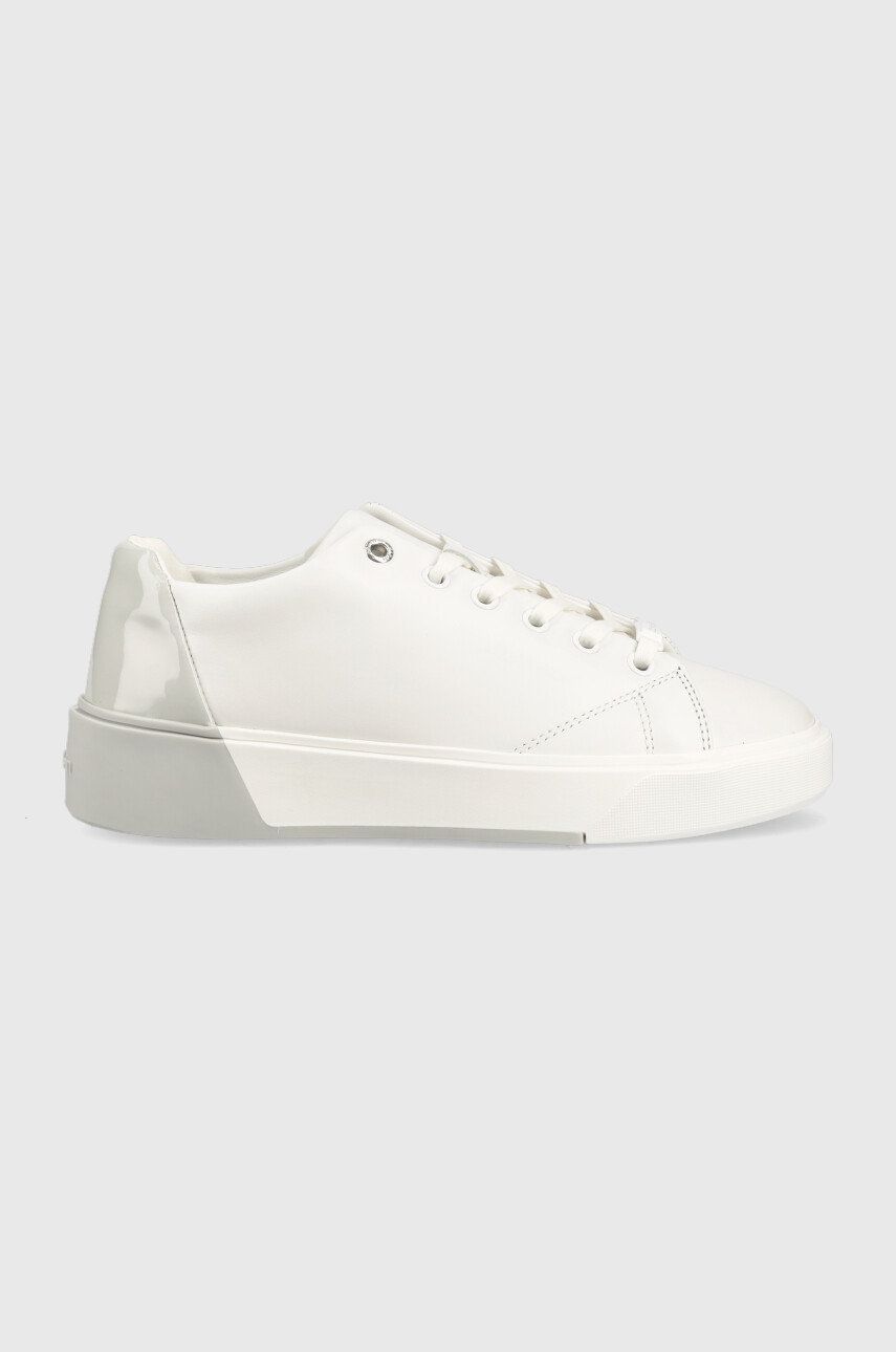 Levně Kožené sneakers boty Calvin Klein Heel Cupsole Lace Up bílá barva
