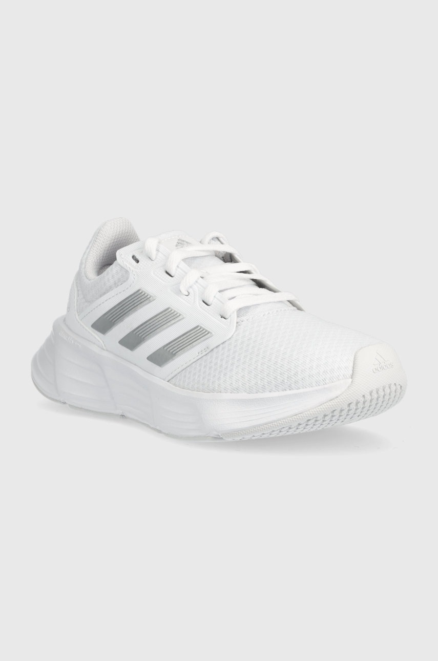 

Бігові кросівки adidas Galaxy 6 колір білий