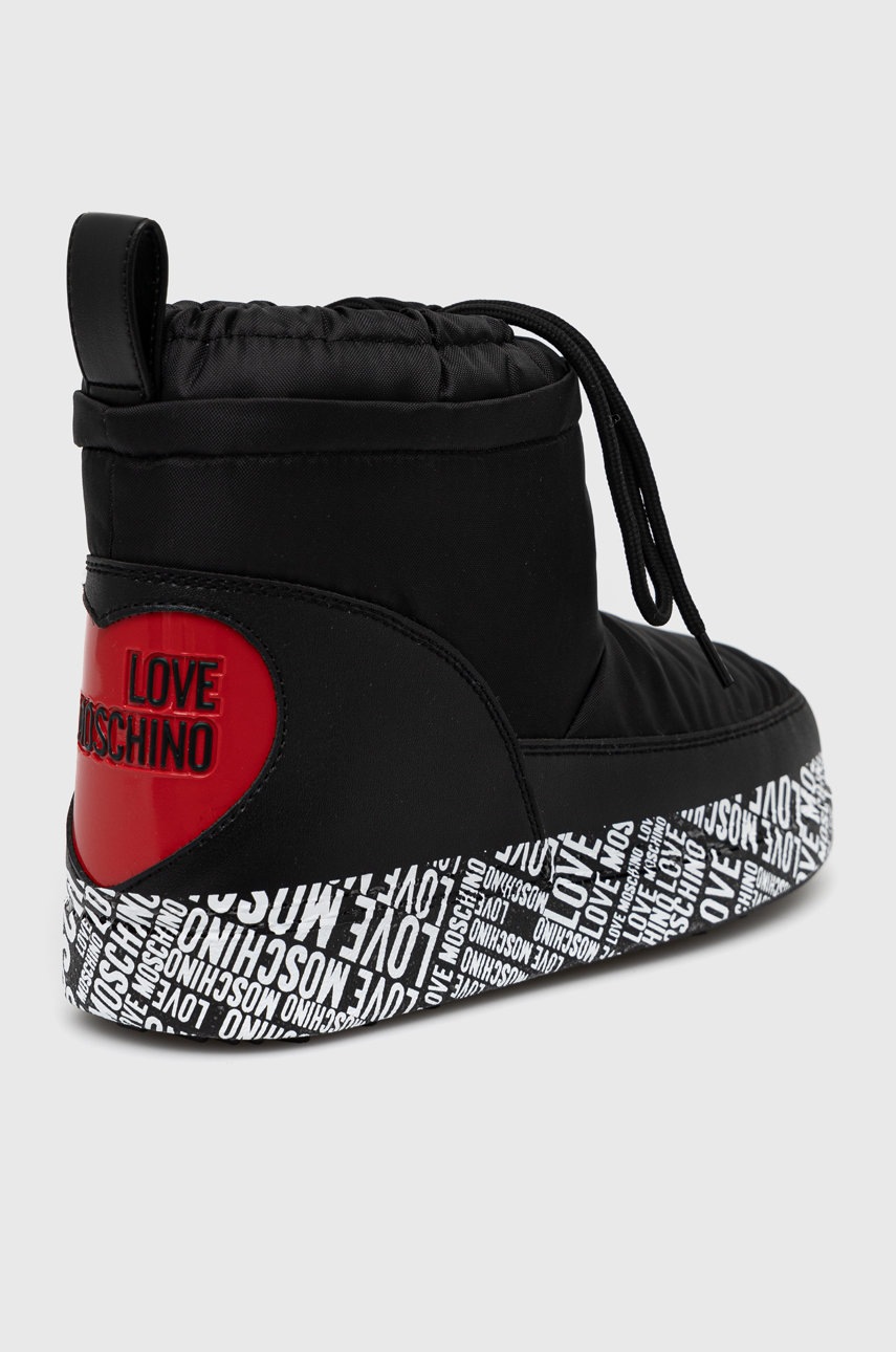 

Зимові чоботи Love Moschino колір чорний