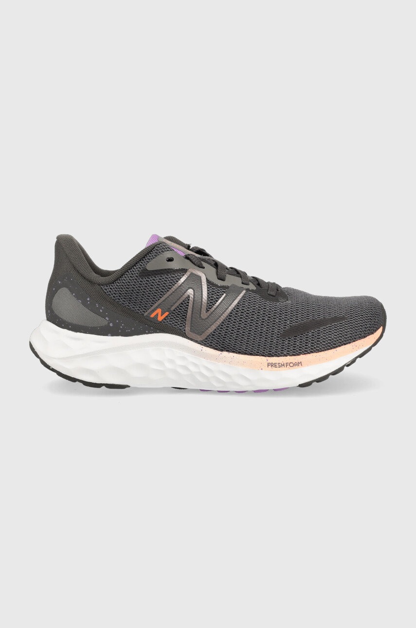 

Маратонки New Balance Fresh Foam Arishi V4 в сиво, Сив