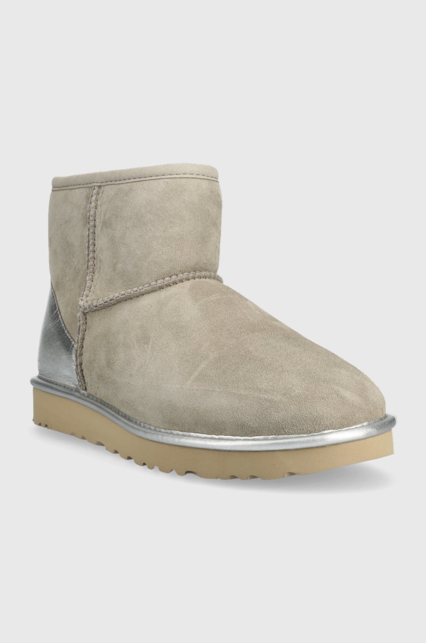 

Замшеві чоботи UGG W Classic Mini Shine колір сірий