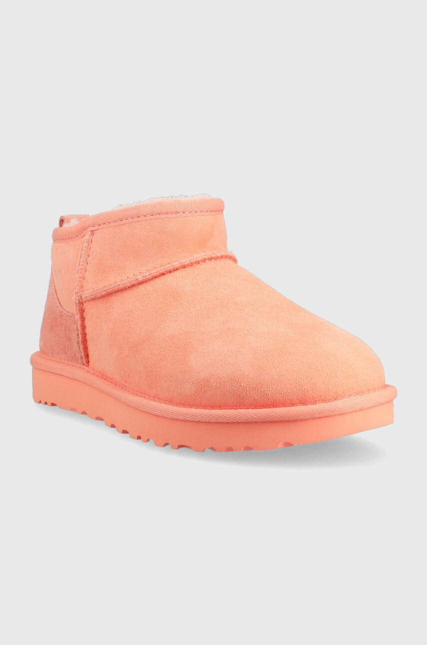 

Замшеві чоботи UGG W Classic Ultra Mini колір помаранчевий