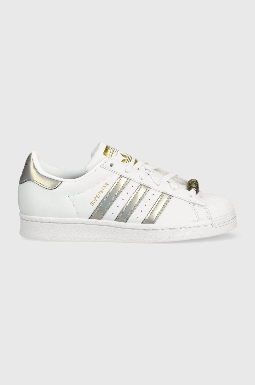 

Маратонки adidas Originals SUPERSTAR в бяло, Бял