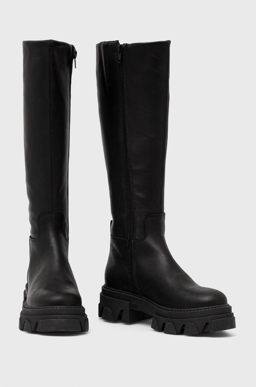 

Кожаные сапоги Steve Madden женские цвет чёрный на платформе