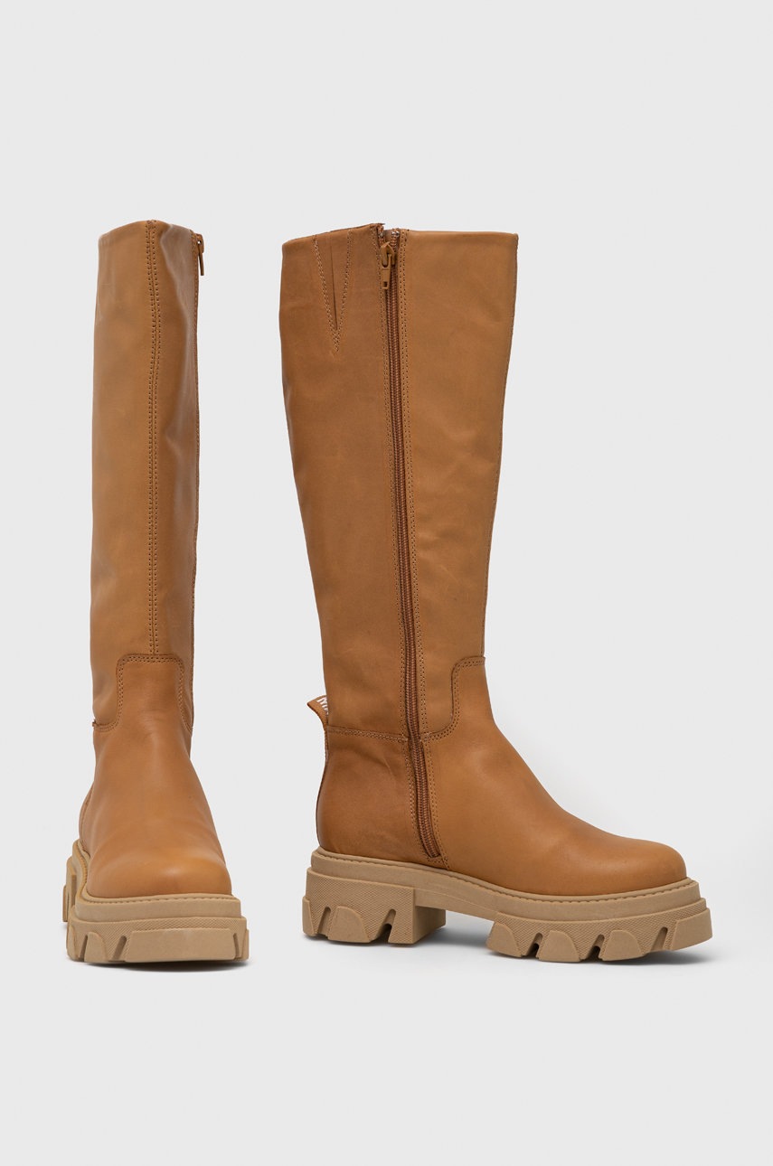 

Кожаные сапоги Steve Madden женские цвет коричневый на платформе