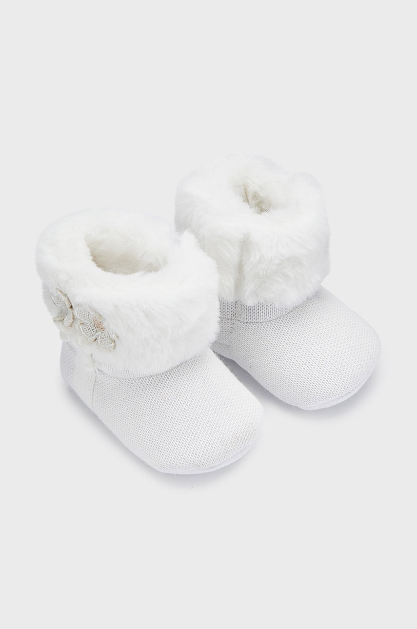 

Обувь для новорождённых Mayoral Newborn цвет бежевый