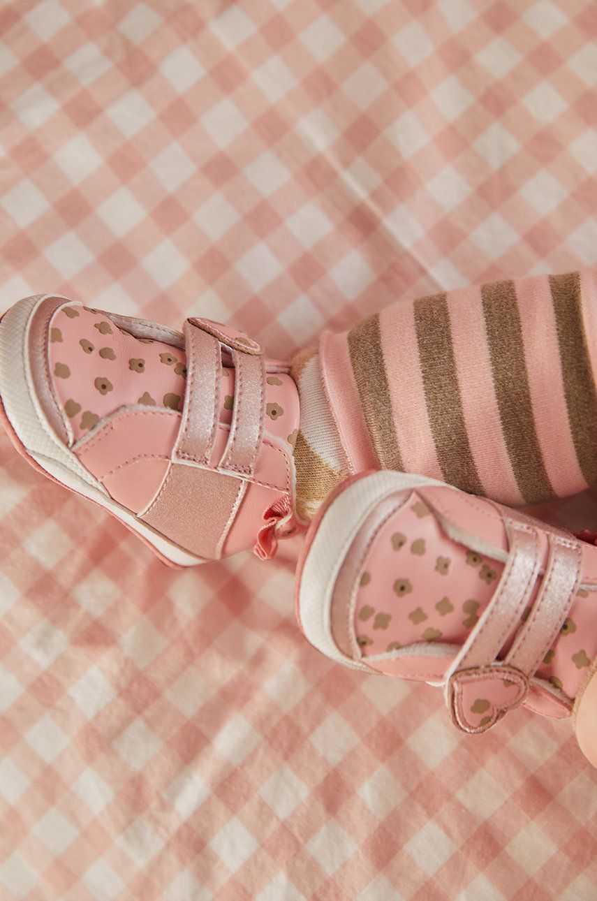 Mayoral Newborn pantofi pentru bebelusi culoarea roz answear.ro