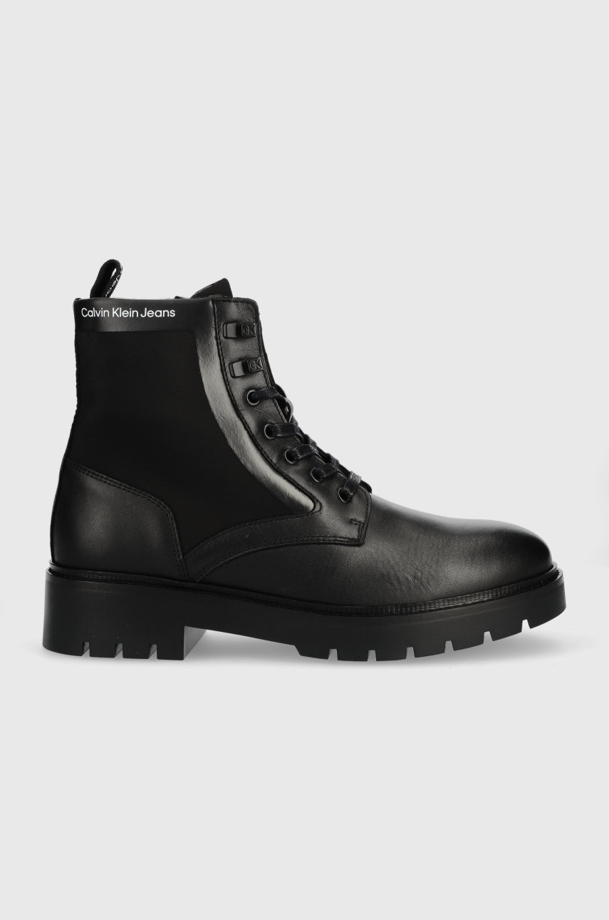 

Туристически обувки Calvin Klein Jeans Military Boot в черно, Черен
