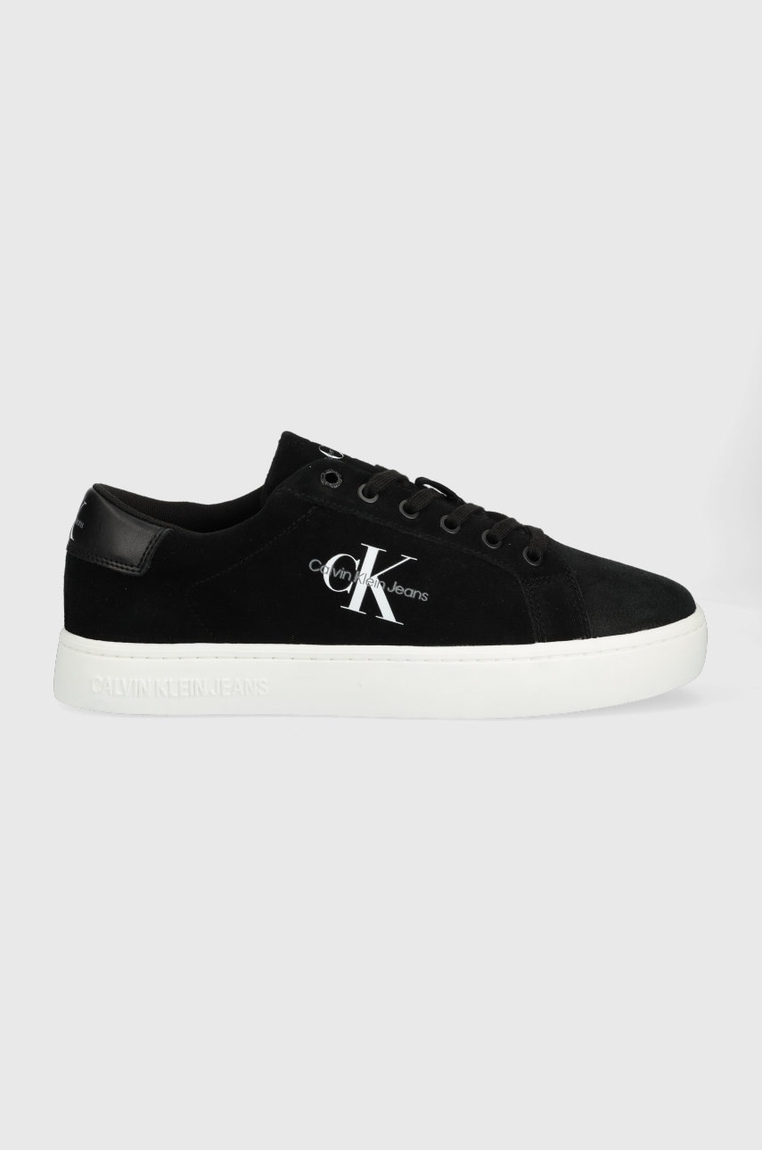 

Велурени маратонки Calvin Klein Jeans Classic Cupsole Laceup Low Su в черно, Черен