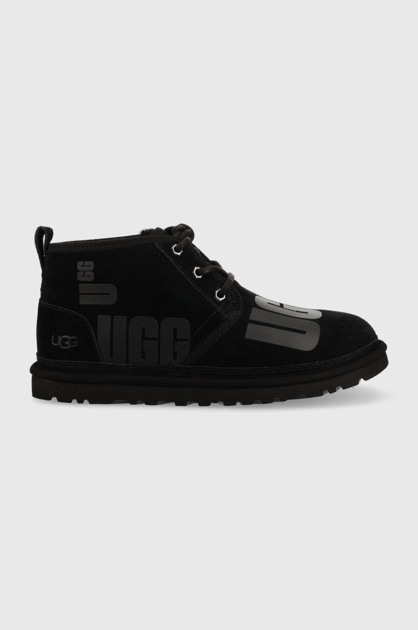 

Велурени апрески UGG M Neumel Scatter Graphic в черно, Черен