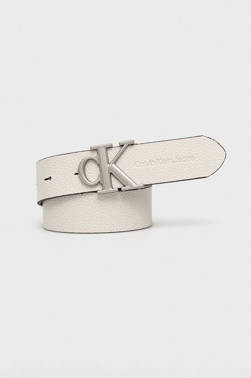 

Колан с две лица Calvin Klein Jeans дамски в бежово, Бежов