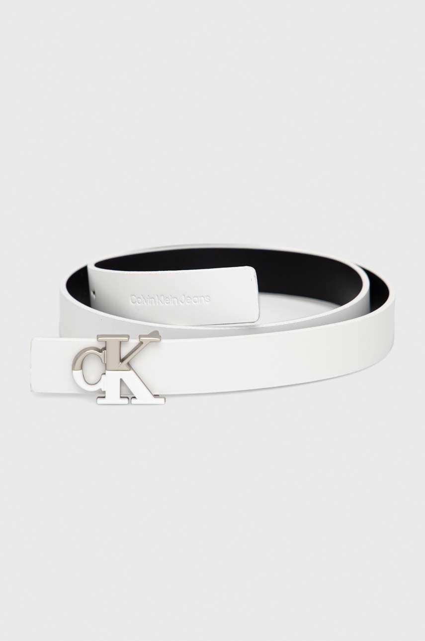 

Кожен колан Calvin Klein Jeans дамски в черно, Бял