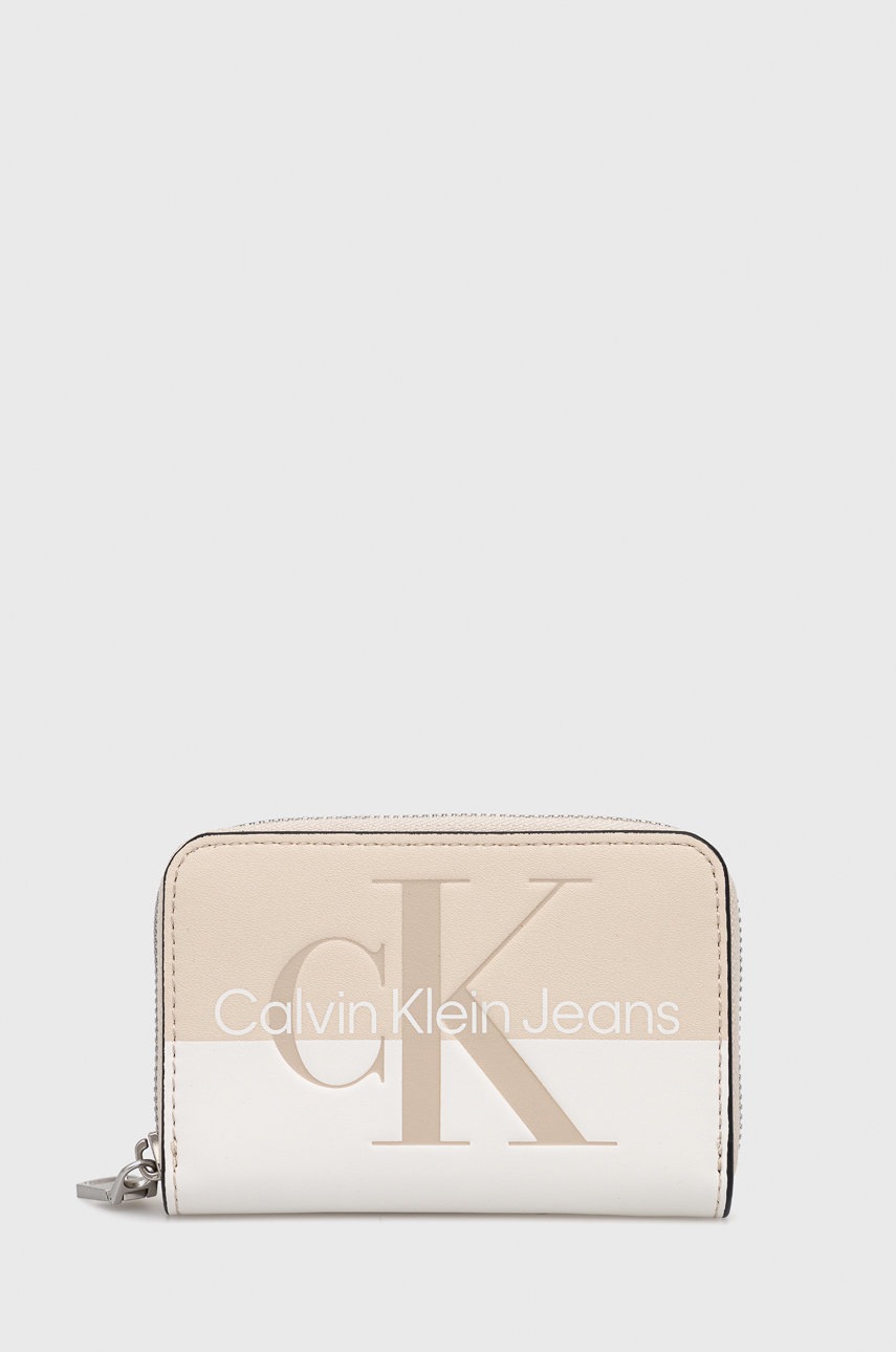 

Портфейл Calvin Klein Jeans дамски в бежово, Бежов