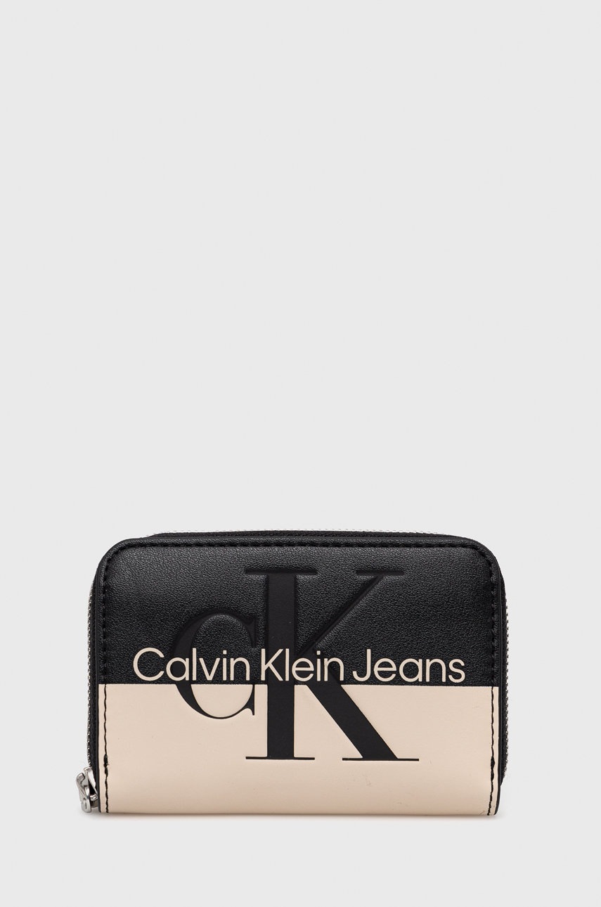 

Портфейл Calvin Klein Jeans дамски в бежово, Бежов