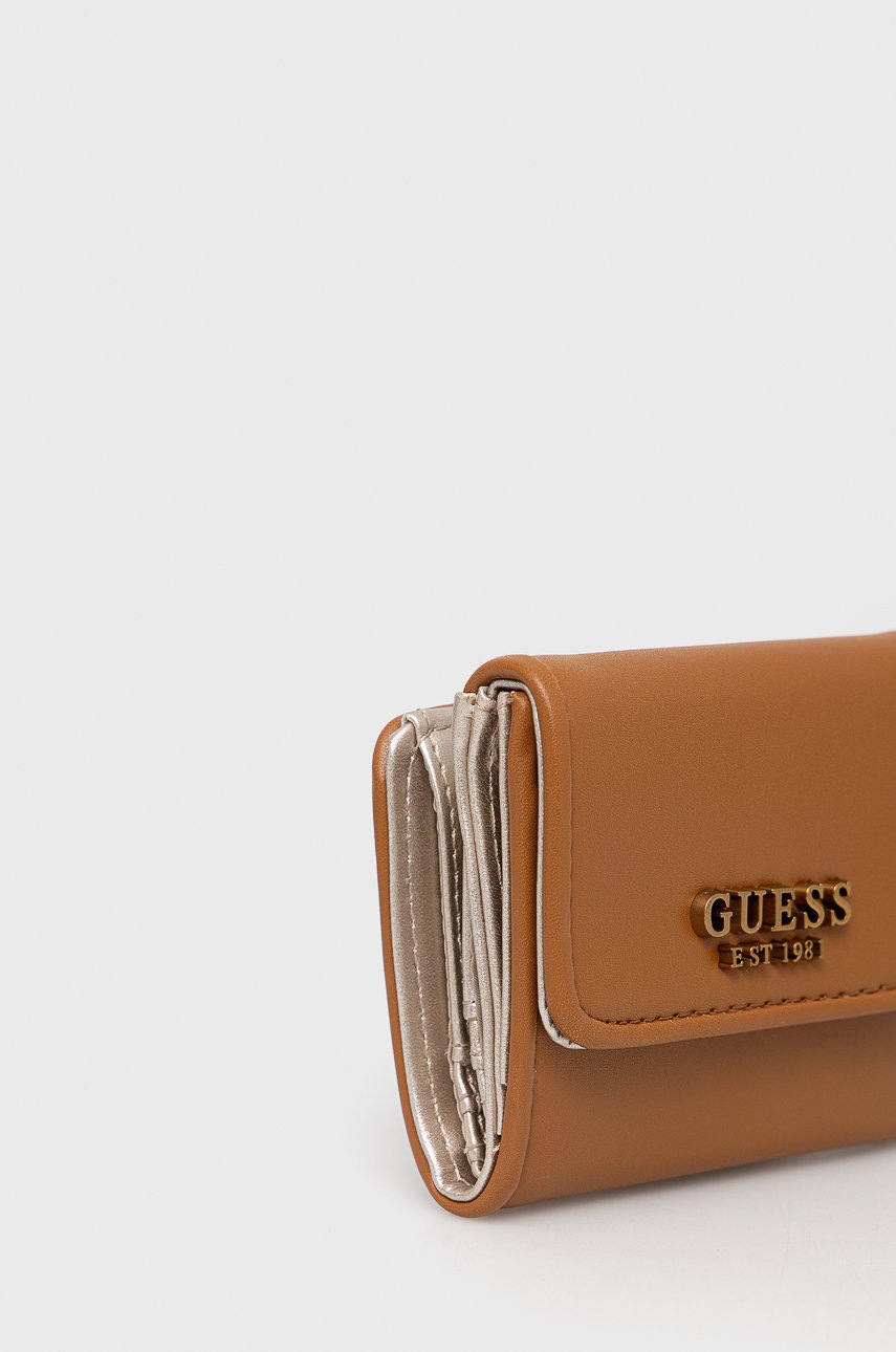 

Кошелек Guess женский цвет бежевый