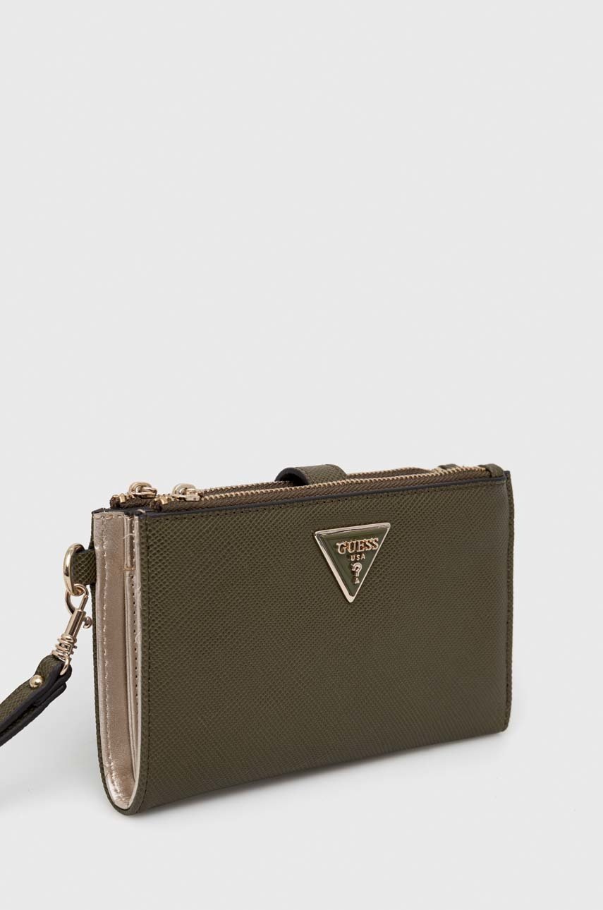 

Гаманець Guess жіночий колір зелений