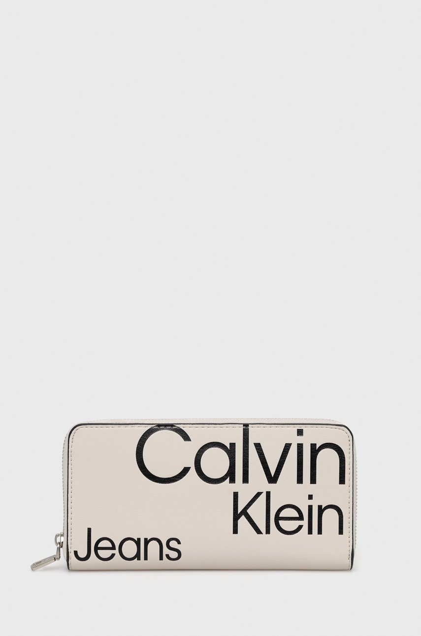 

Портмоне Calvin Klein Jeans дамски в бежово, Бежов