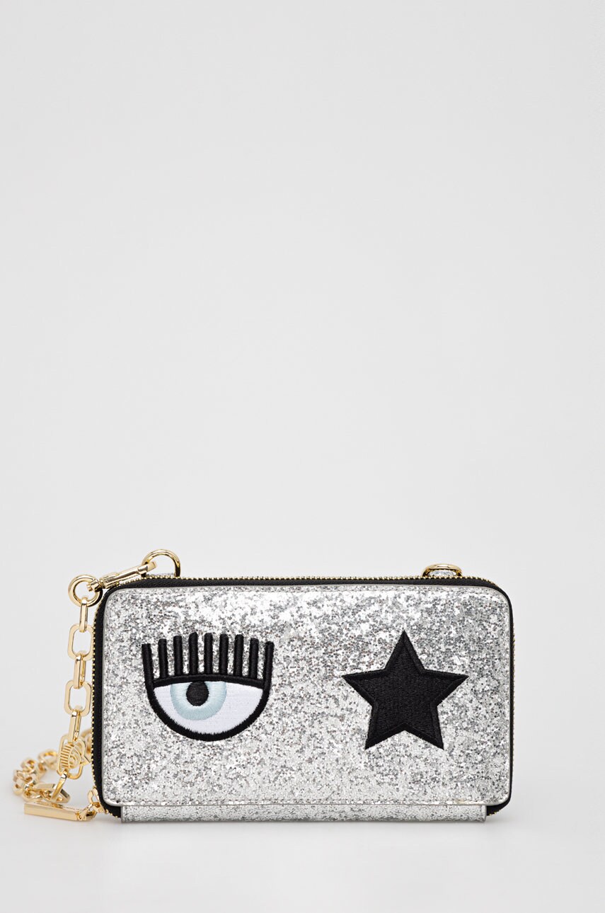 Chiara ferragni poseta eye star culoarea argintiu