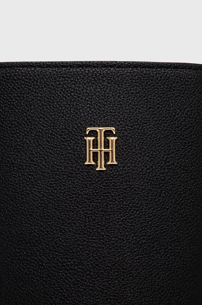 

Чехол для телефона Tommy Hilfiger цвет чёрный