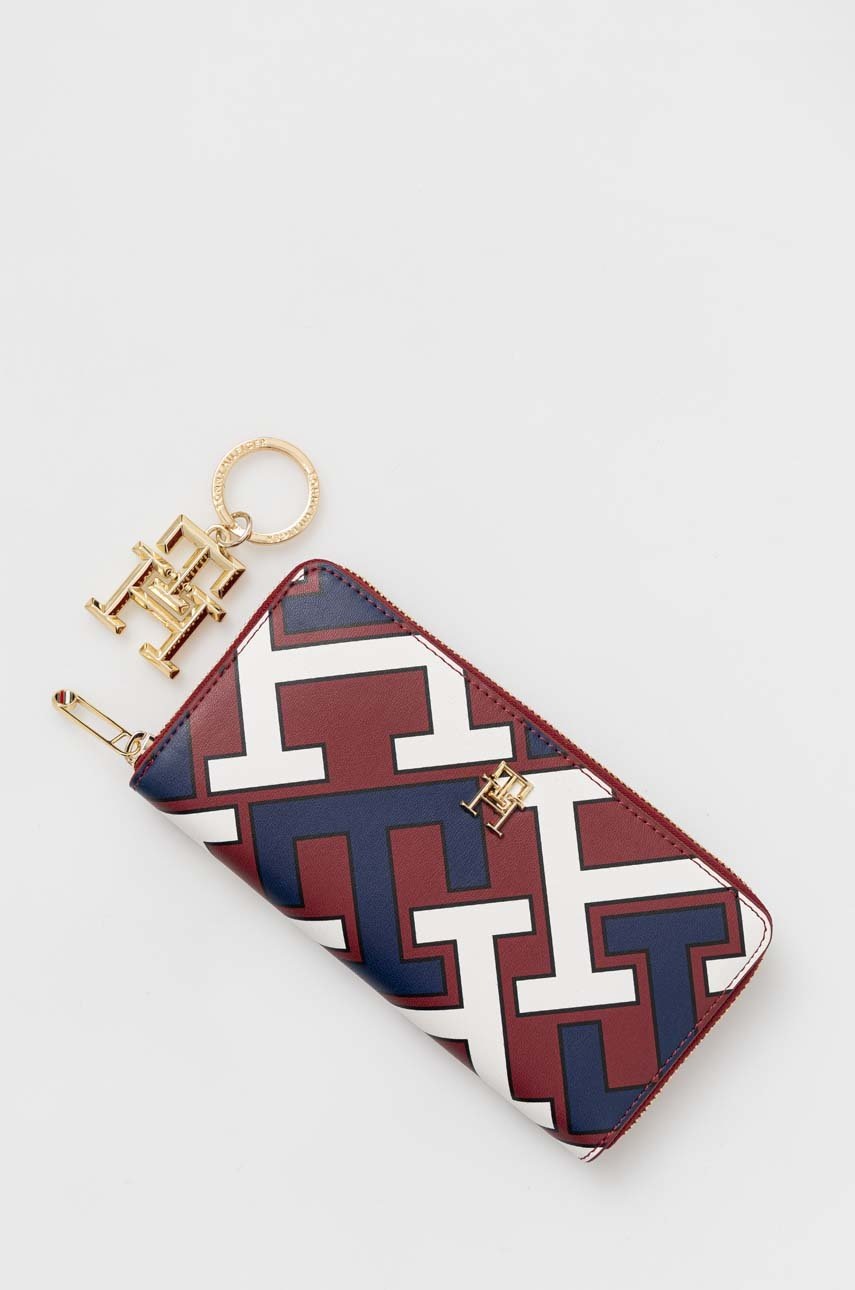 penezenka-klicenka-tommy-hilfiger-vinova-barva