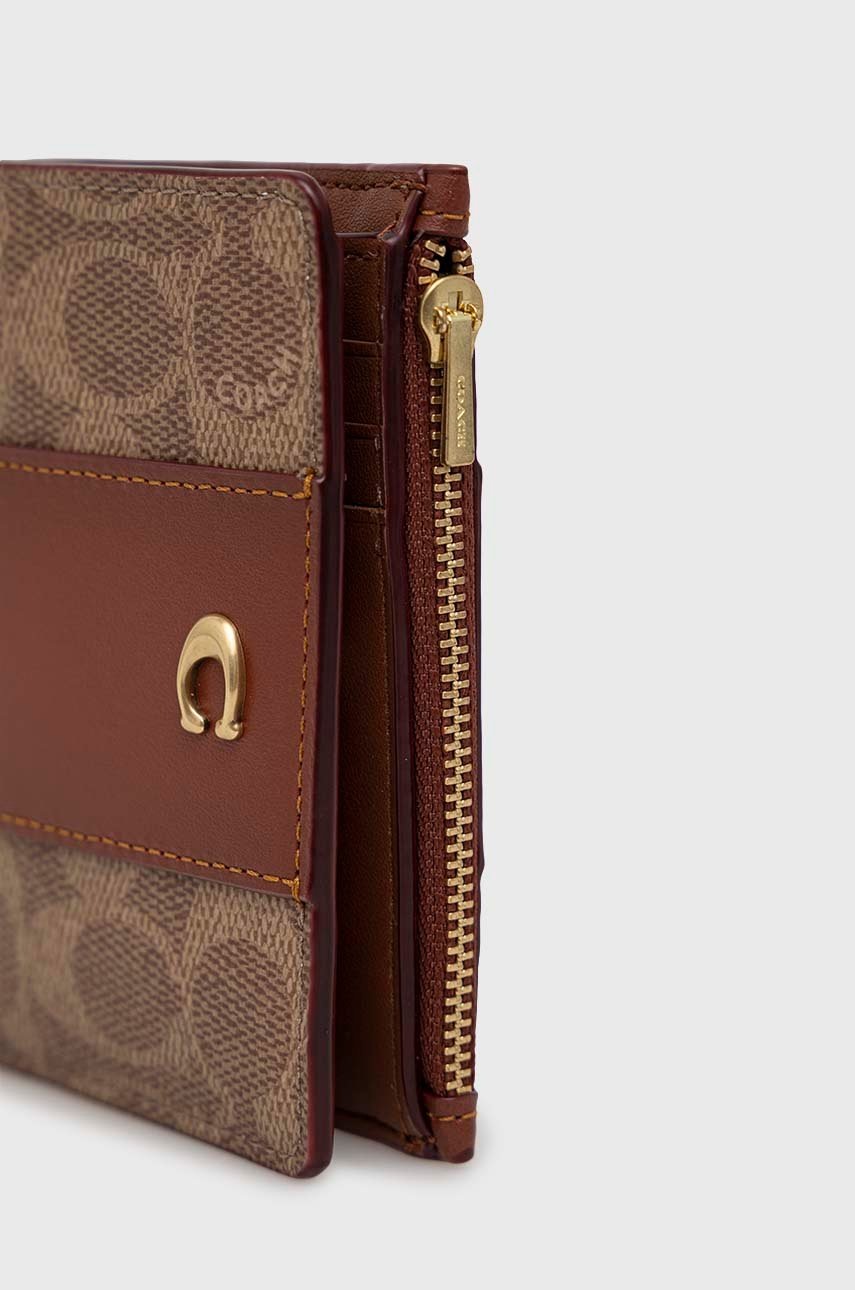 

Кожаный кошелек Coach женский цвет коричневый