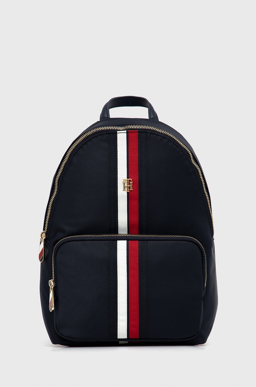 

Раница Tommy Hilfiger в тъмносиньо малък размер с изчистен дизайн, Тъмносин