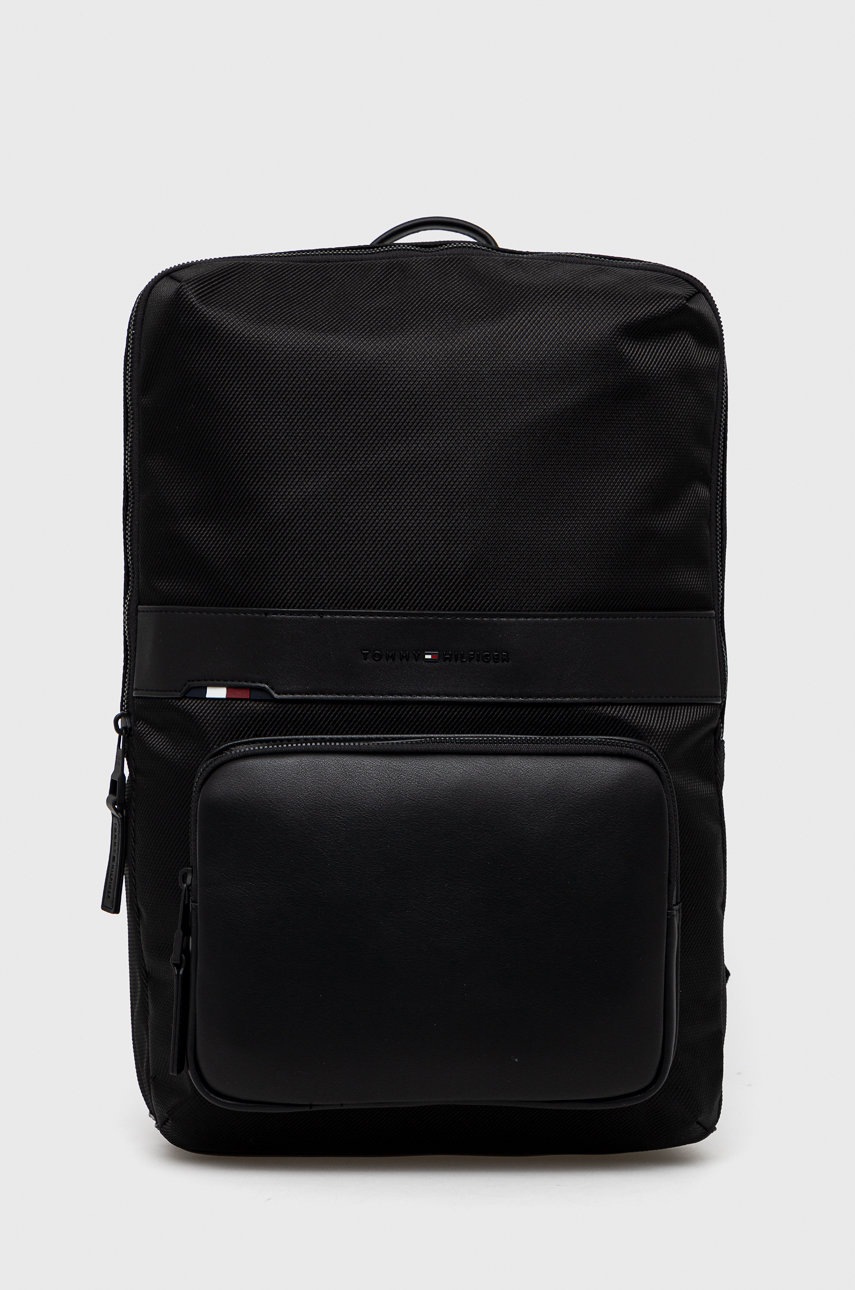 

Раница Tommy Hilfiger в черно голям размер с изчистен дизайн, Черен