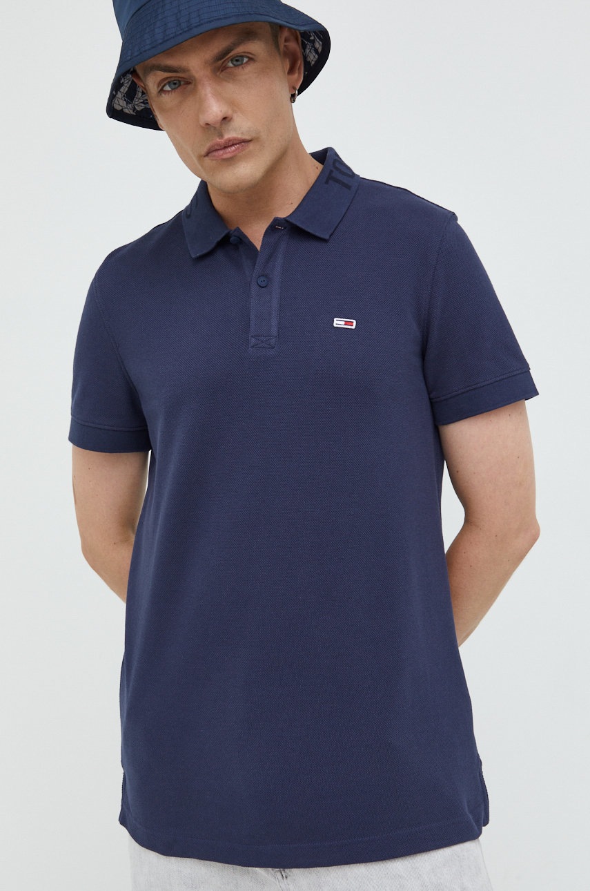 

Памучна тениска Tommy Jeans в тъмносиньо с изчистен дизайн, Тъмносин