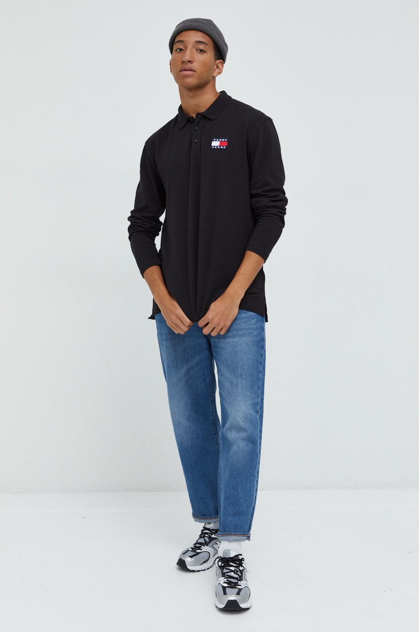 

Хлопковый лонгслив Tommy Jeans цвет чёрный с аппликацией