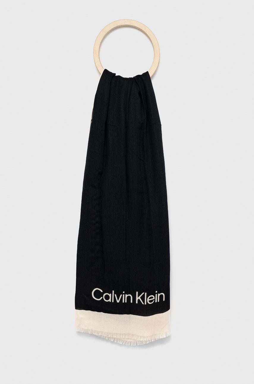 Calvin Klein szal damski kolor beżowy wzorzysty