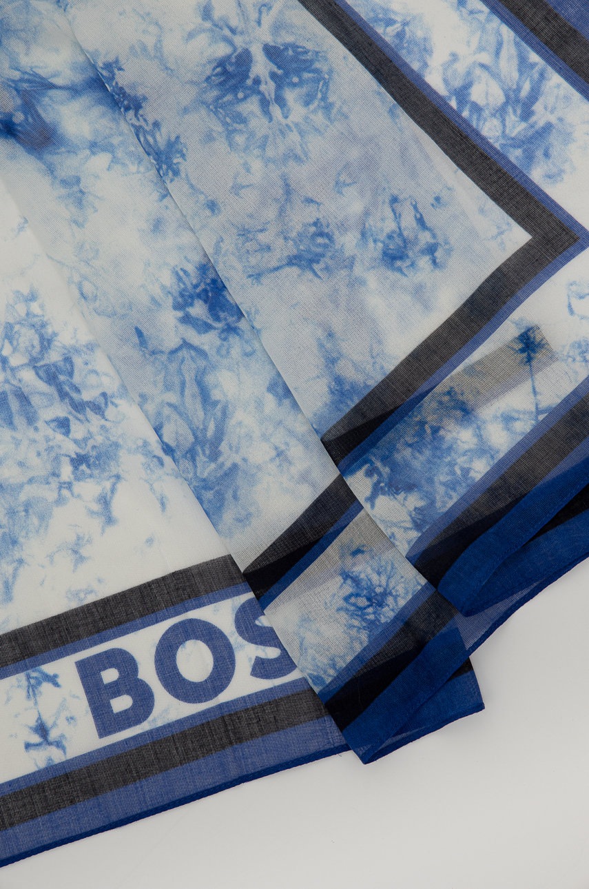 

Платок BOSS женская узор