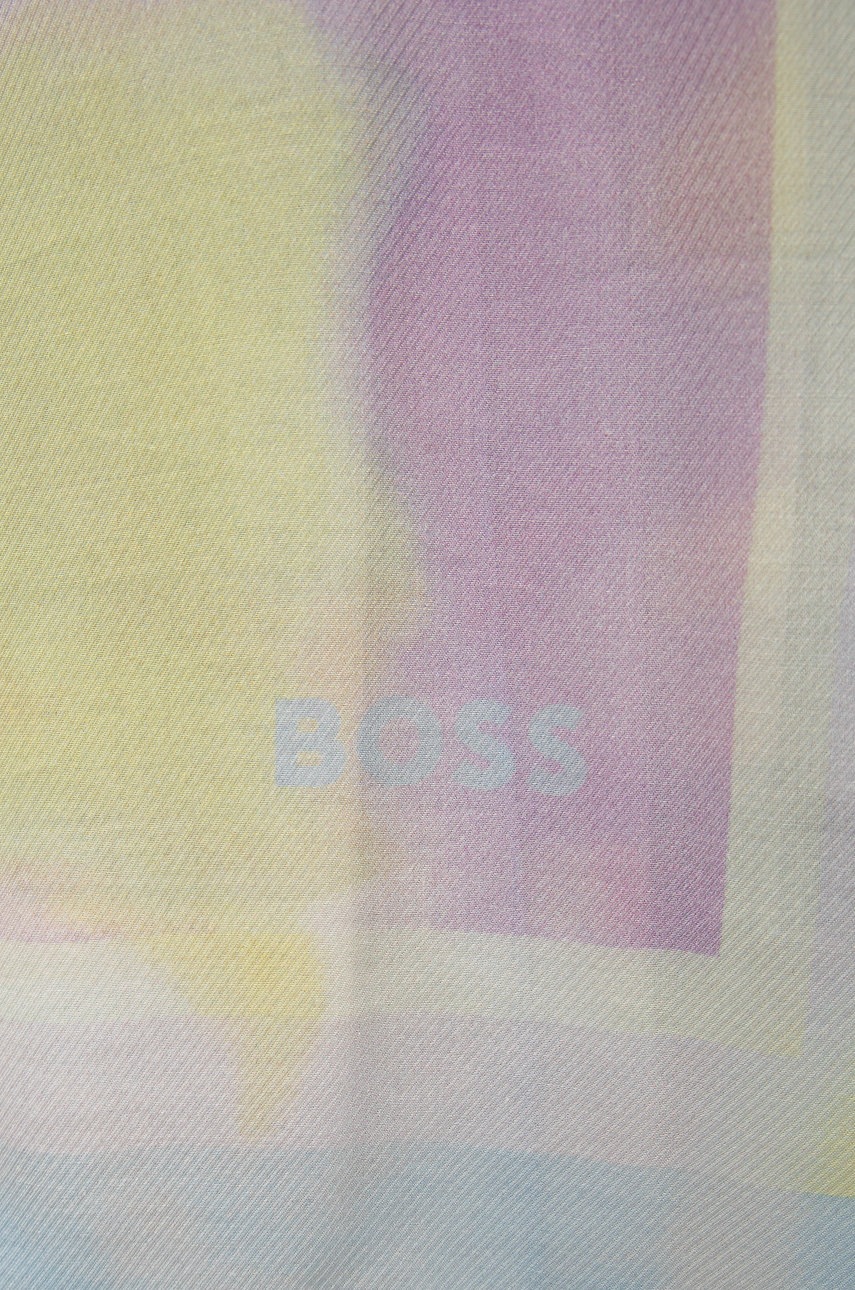 

Платок BOSS женская узор