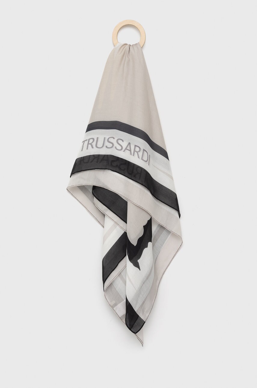 Trussardi o esarfa de matase culoarea bej, modelator