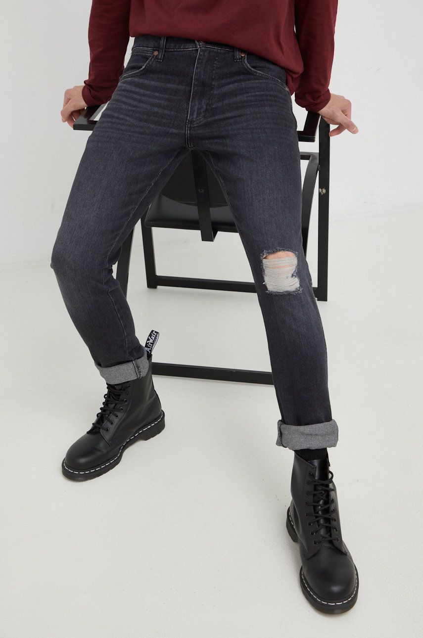 Wrangler jeansi Larston Authentic Black barbati answear.ro