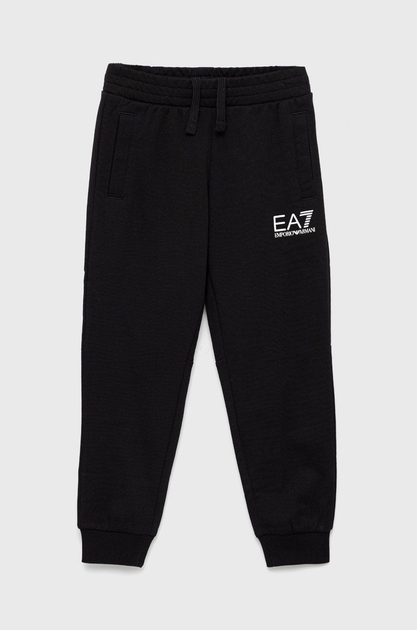 EA7 Emporio Armani pantaloni de trening din bumbac pentru copii culoarea negru, neted