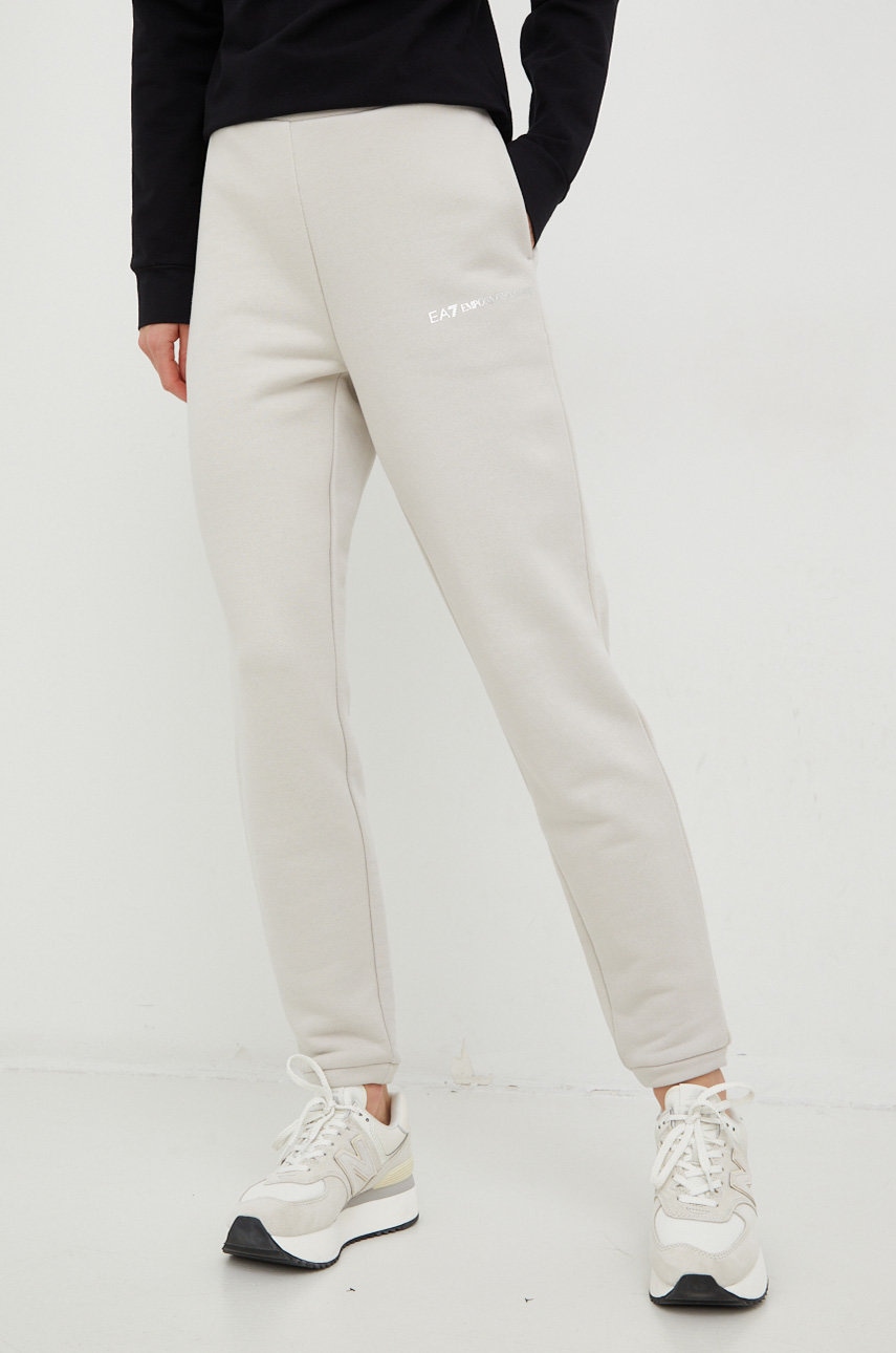 Ea7 emporio armani pantaloni de trening din bumbac femei, culoarea gri, cu imprimeu